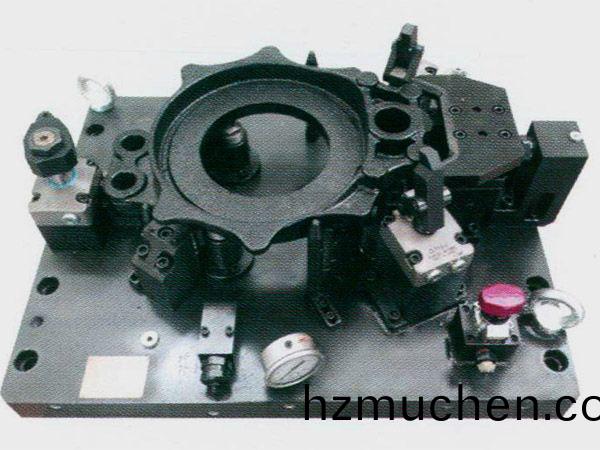 製動(dong)器(qi)底(di)闆液壓裌(jia)具